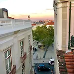 Room In Apartment - 4Lisbon Downtown Private Bedroom City View
