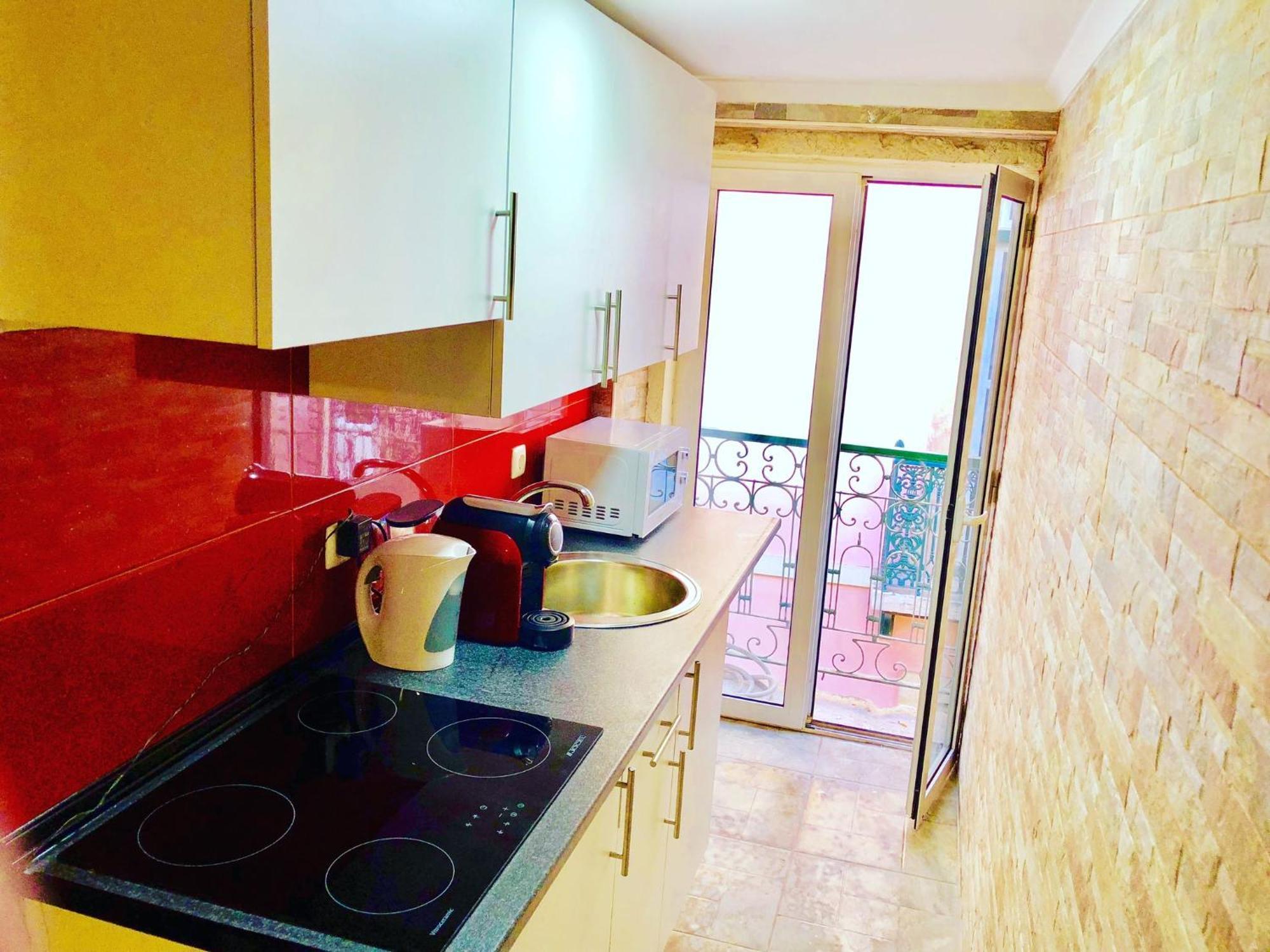 In - 4lisbon Downtown Private Bedroom View * Lisboa